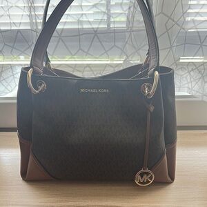 Michael Kors - Brown Shoulder Bag with Signature Charm